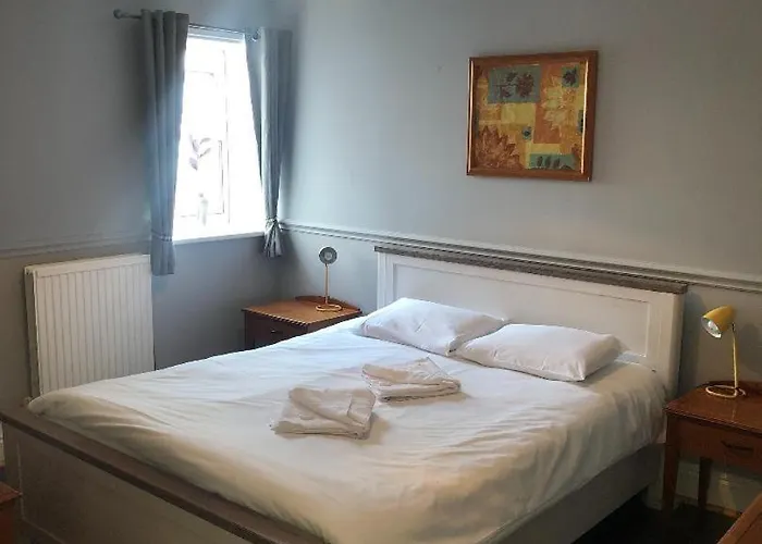 The Crown Hotel